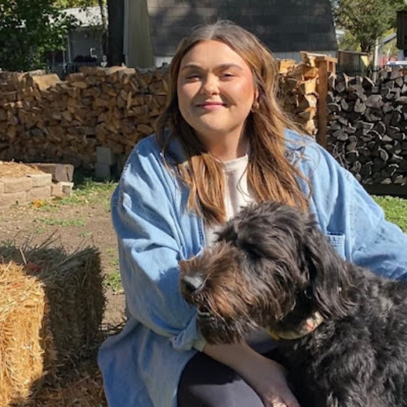 Meet your Posher, Mackenzie - Picture 1 of 1